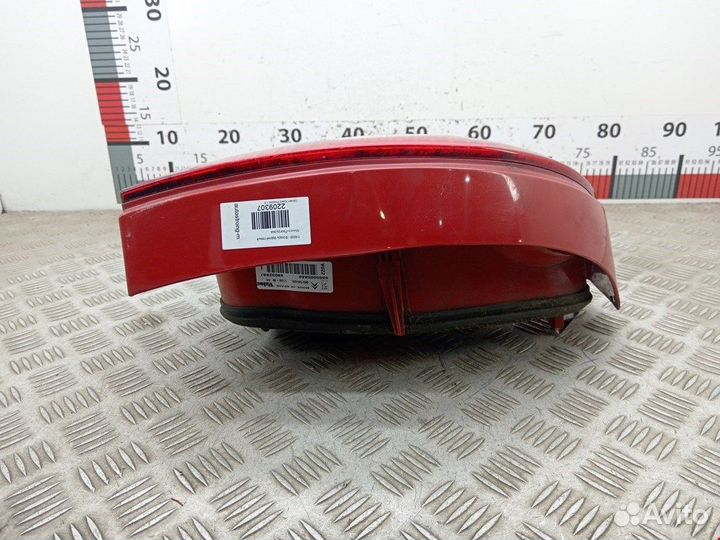 Фонарь для Peugeot-Citroen Xsara Picasso