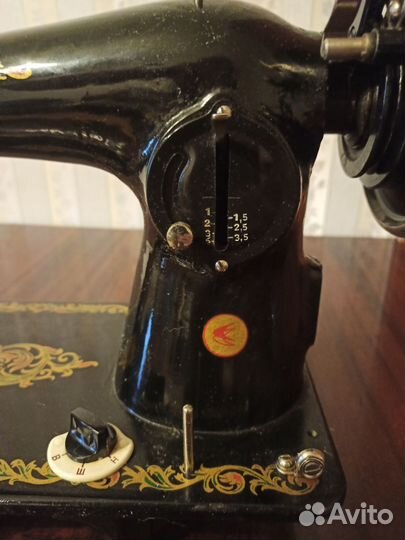 Швейная машина 2м