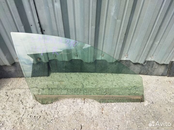 Стекло переднее правое toyota caldina at211