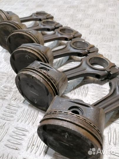 Поршень с шатуном E 124