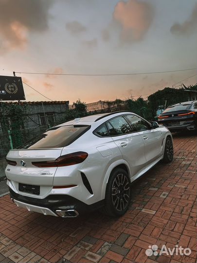 BMW X6 3.0 AT, 2023, 10 км