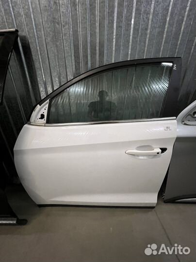 Передняя левая дверь Хендай Туксан 3