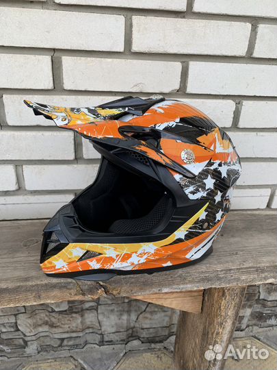 Кроссовый шлем Vento