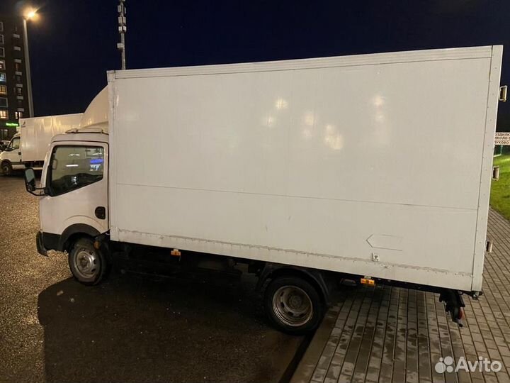 Nissan Cabstar, 2012