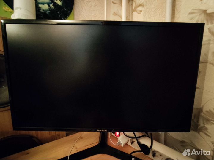 Монитор Samsung 27