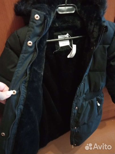 Пуховик на девочку новый