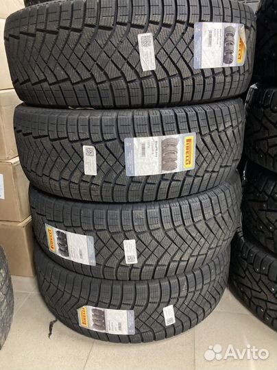 Pirelli Ice Zero FR 235/60 R18 107H
