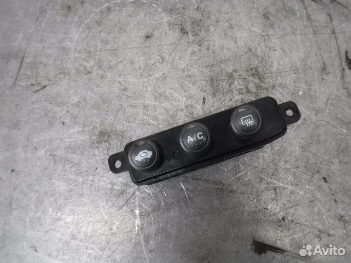 Блок кнопок Honda Civic D16V 2003