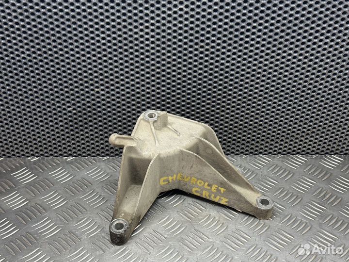 Кронштейн кпп Chevrolet Cruze J300