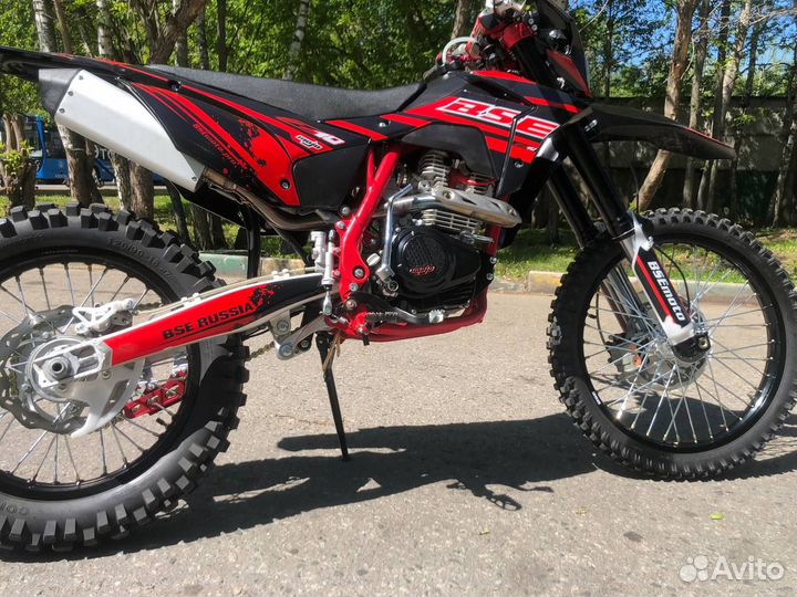 Мотоцикл BSE Z10 Red Black