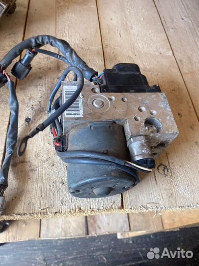 Блок abs Subaru Forester s11 2.5