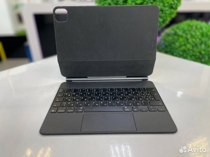 Клавиатура Apple Magic Keyboard для iPad Pro 11