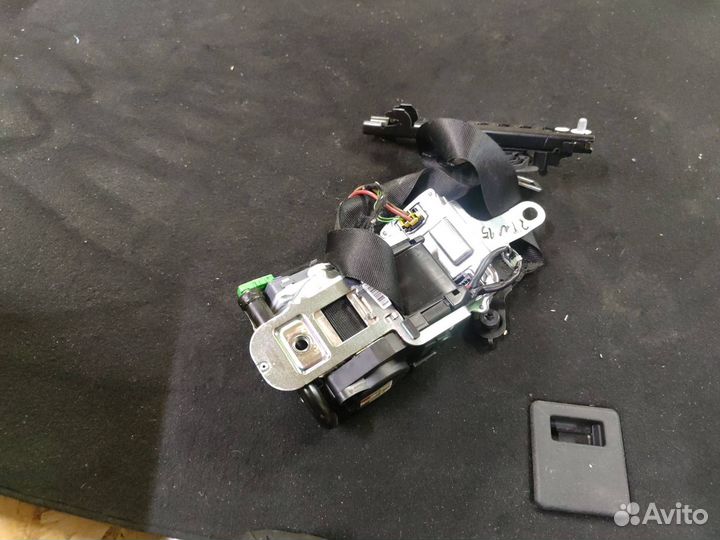 Ремень безопасности передний левый Mercedes-Benz