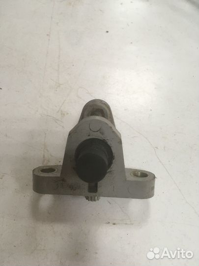 0261210338 bosch Датчик положения коленвала volvo