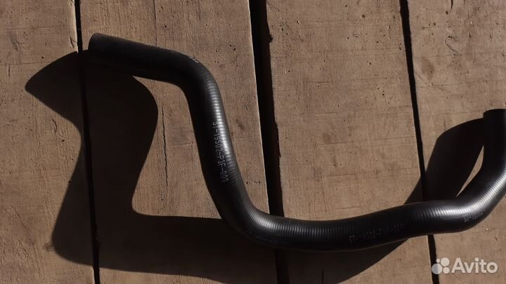 Патрубок радиатора