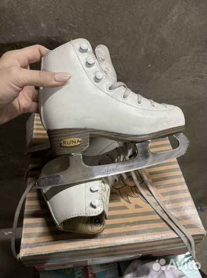 Коньки профессиональные