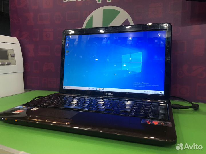 Ноутбук Toshiba I3/3/320