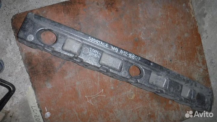 Наполнитель заднего бампера KIA Sportage II (KM)