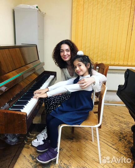 Преподаватель фортепиано/концертмейстер/композитор