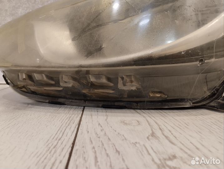 Левая фара на hyundai solaris 1 бу