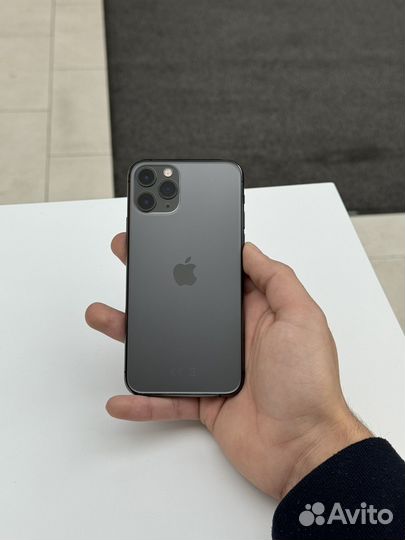 iPhone 11 Pro, 64 ГБ
