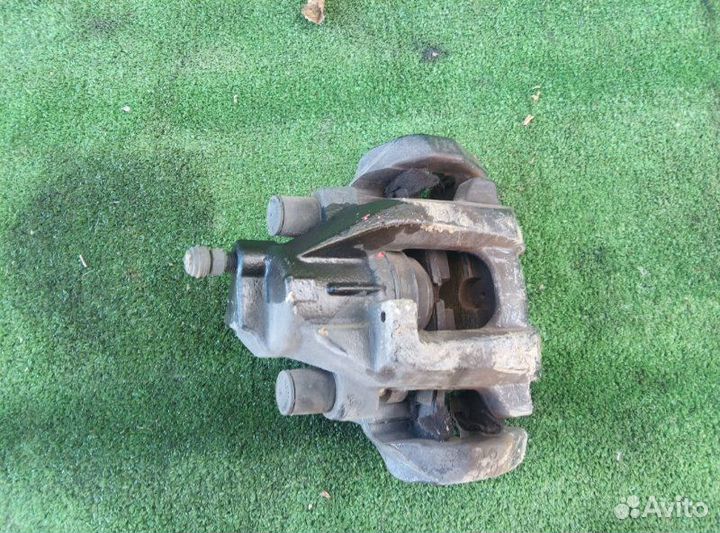 Суппорт задний левый Mercedes Benz Ml 500 W164.175