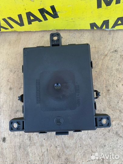 Блок управления дверьми передний правый Mercedes