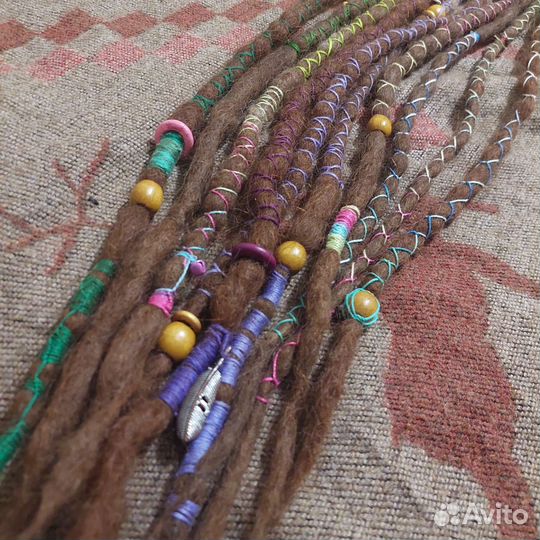 Де дреды натуральные новые 70-80 см