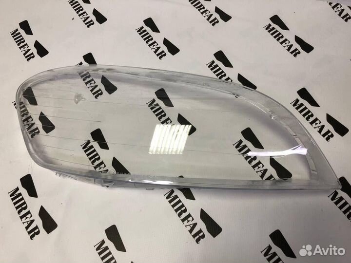 Стекло фары Volvo XC 60