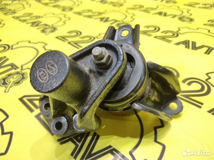 Подушка двигателя передняя правая Hyundai Solaris