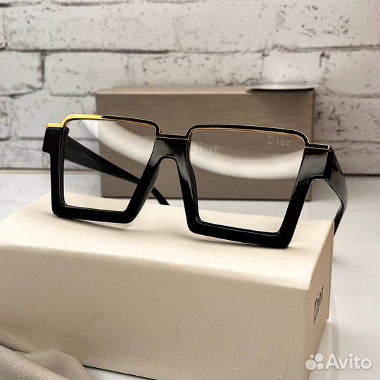 Солнцезащитные очки Dior