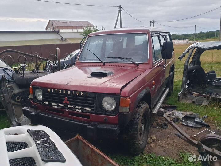 Mitsubishi pajero 1 разбор