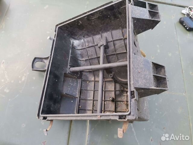 Корпус воздушного фильтра volkswagen passat 5