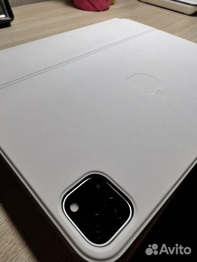 Клавиатура apple Magic keyboard для iPad pro 11