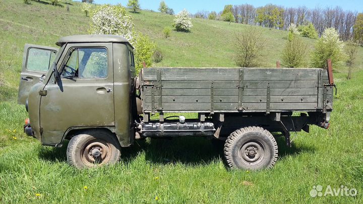 УАЗ 3303 бортовой