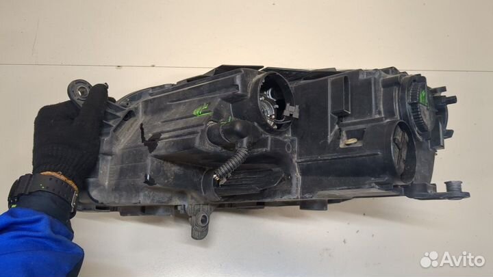 Фара (передняя) Volkswagen Passat 7 Европа, 2011