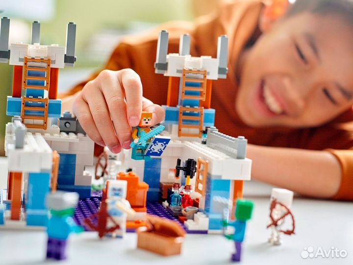 Конструктор Ледяной замок (Аналог Лего 21186)