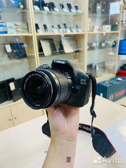 Фотоаппарат Canon EOS 550D Kit