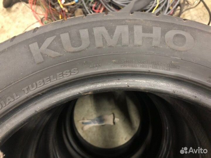 Kumho Ecsta HS51 225/55 R17 95W