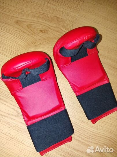 Перчатки накладки для единоборств