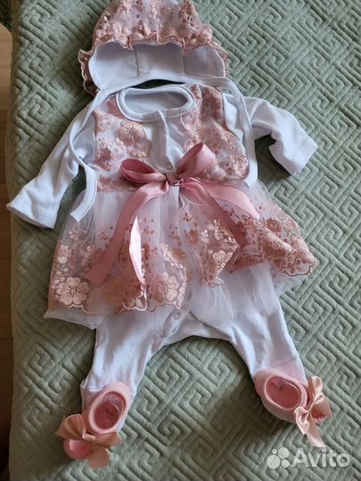 Комплект на выписку для девочки лето