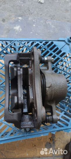 Передний тормозной суппорт левый Элантра мд