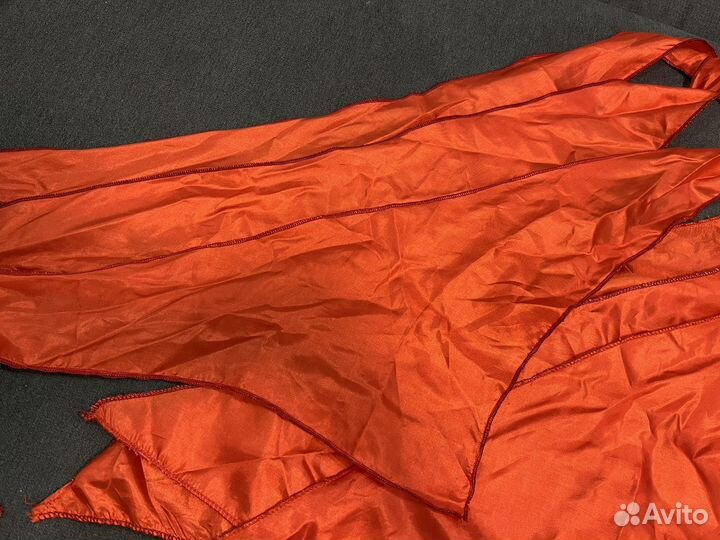 Пионерский галстук