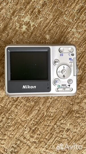 Цифровой фотоаппарат Nikon coolpix L4