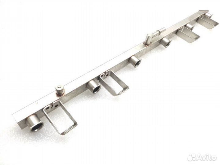 Топливная рейка (рампа) Bmw 5-Series F10 3.0 2011