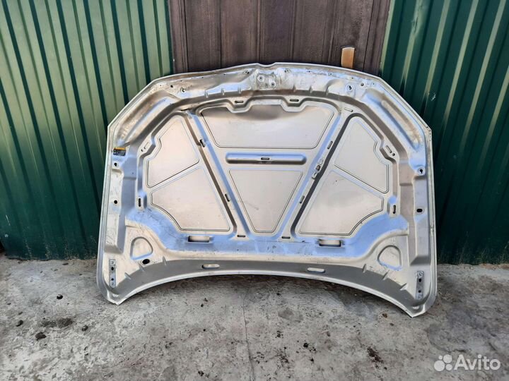 Volkswagen jetta 6 ориг капот после дтп под ремонт