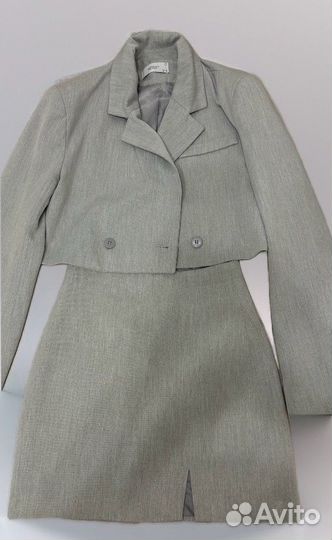 Укороченный пиджак костюм юбка