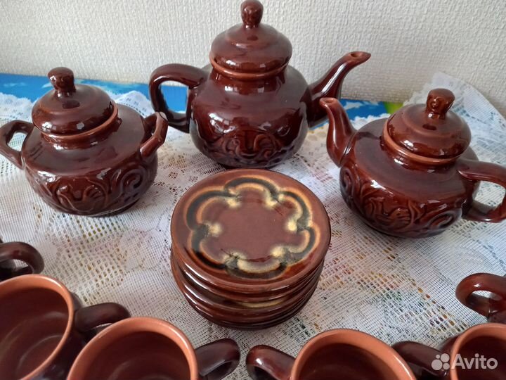 Чайники, чайные и кофейные сервизы