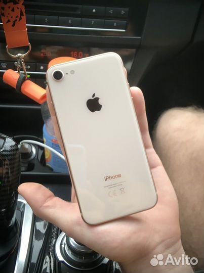 iPhone 8, 64 ГБ