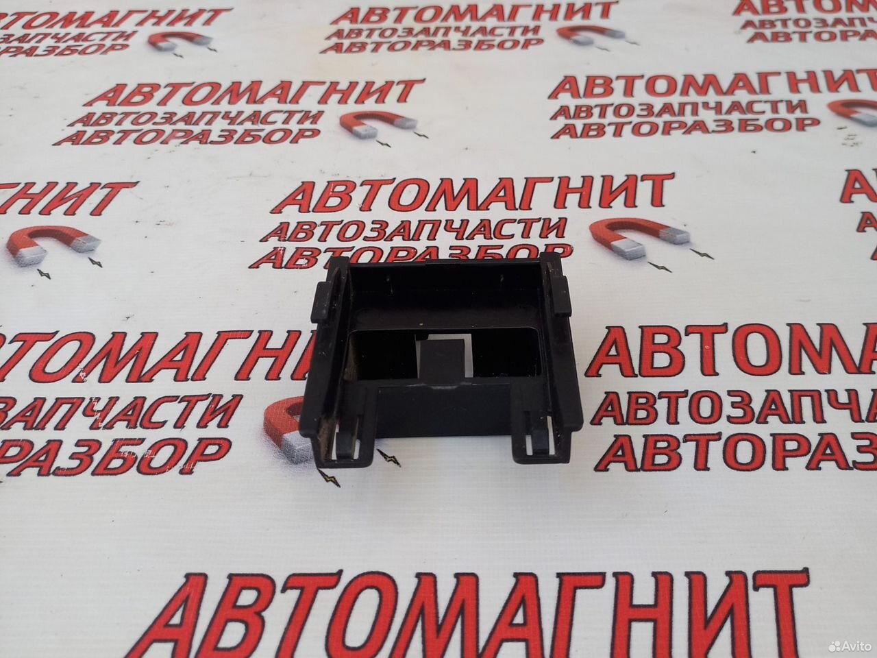 Кронштейн датчика слепых зон правый Омода С5